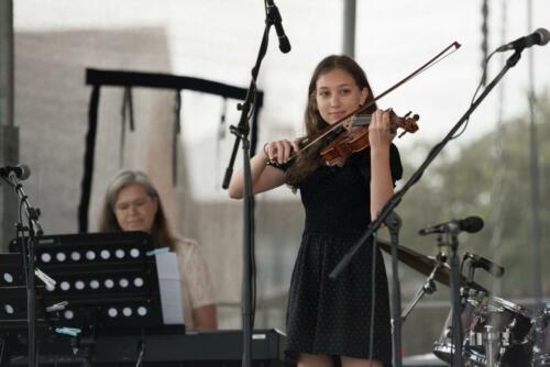 Koncert v zahradě 74