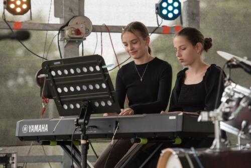 Koncert v zahradě 77